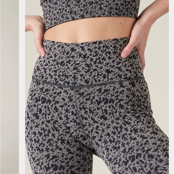 New - Athleta Aurora Tight Legging Athletic Activewear Yoga Athleisure - Picture 5 of 16